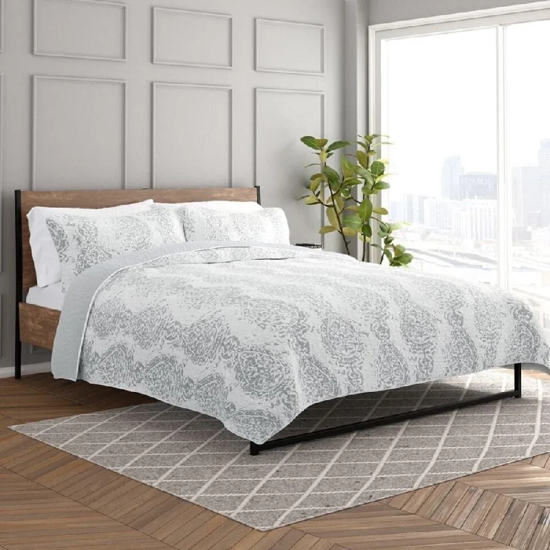 3pc Full/Queen Quilted Coverlet Set Reversible Damask Light Grey