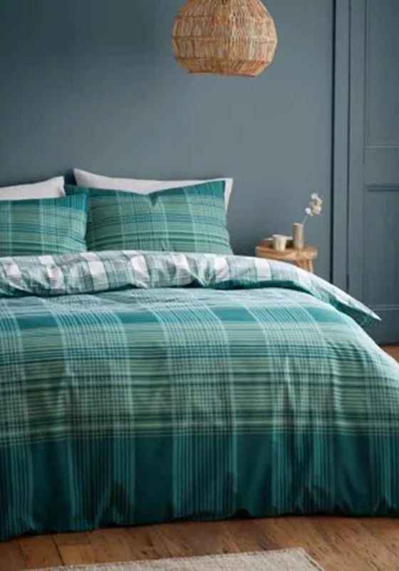 Catherine Lansfield Roxburgh Kelso Reversible Duvet Set, Green