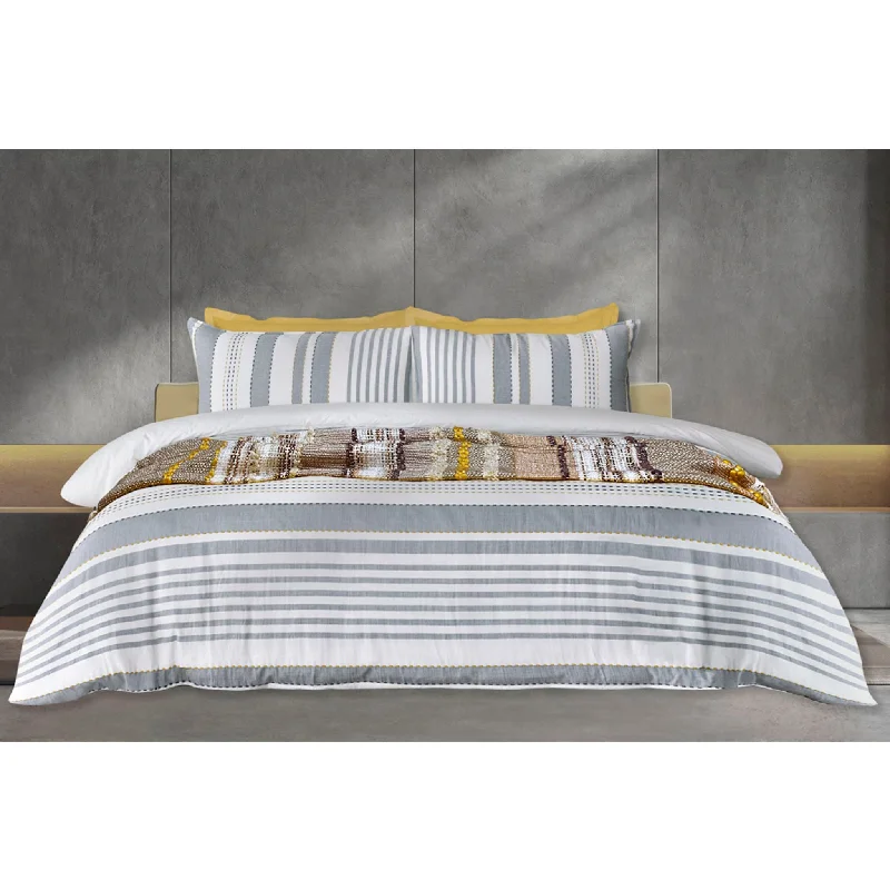 Jaron 3 Piece Duvet Set - Full/Queen